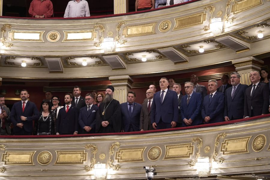 Под слоганом „Слободом надахнути, саборношћу вођени“ отворена манифестација „Дани Српске у Србији“